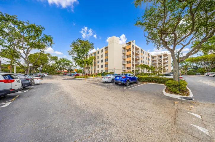 3249 Riverside Dr-Coral Springs, Natalia