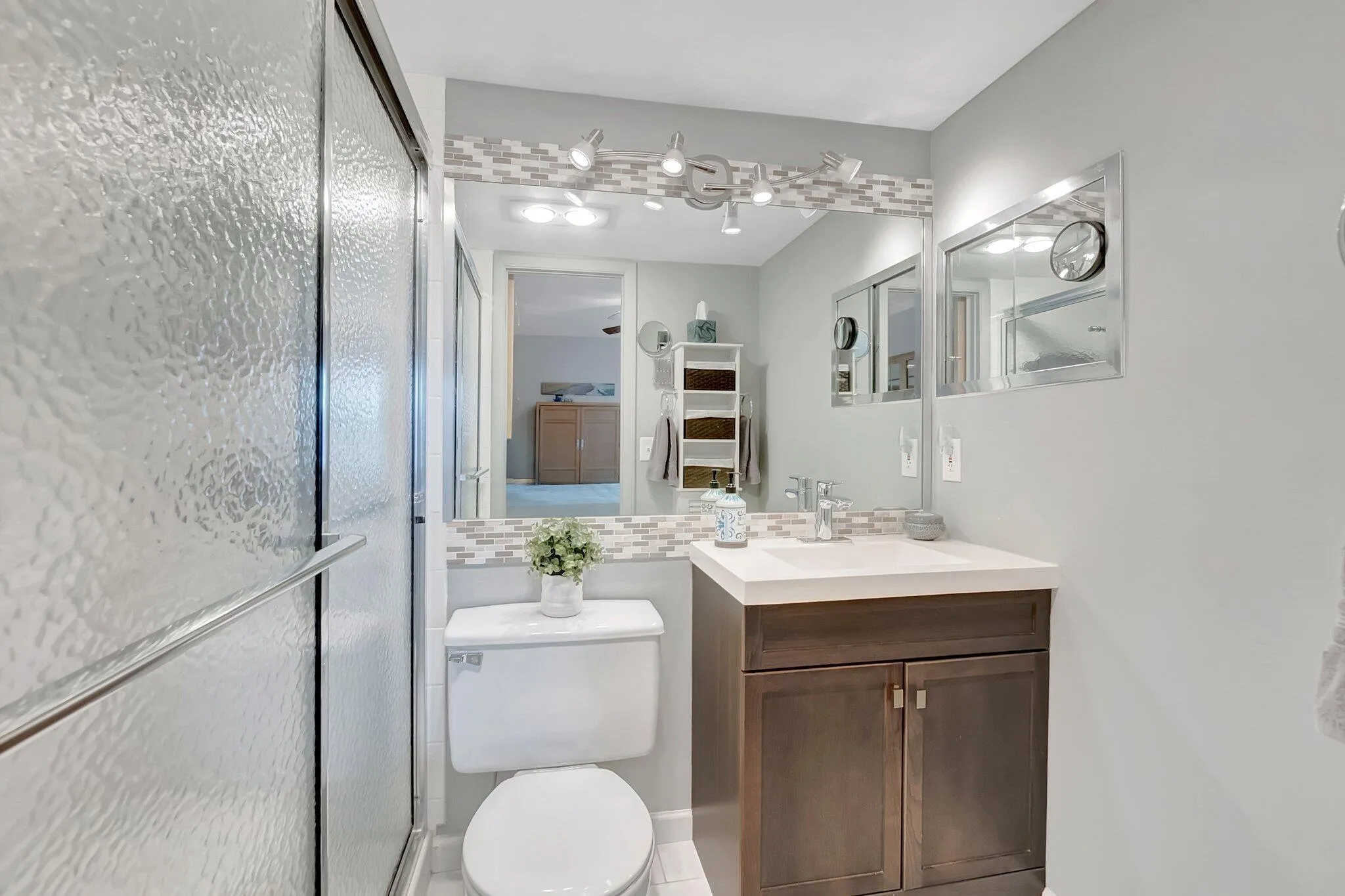 2051 Cambridge C