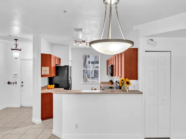 Counter Seating Option