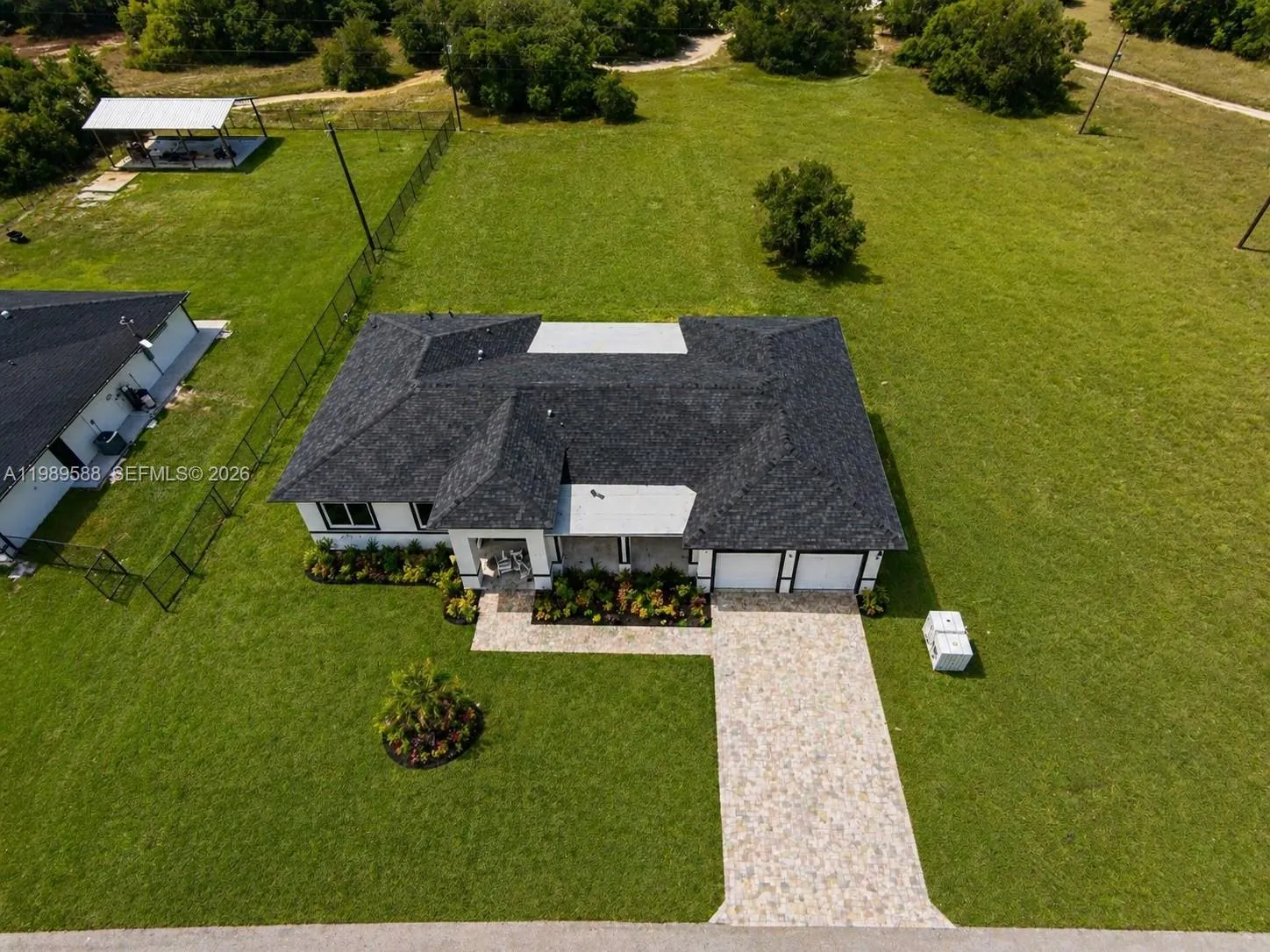 Property photo 35