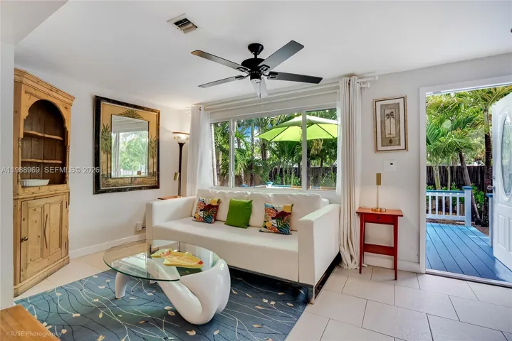 This sofa bed for 2 guests is in the Florida room with its own entrance
