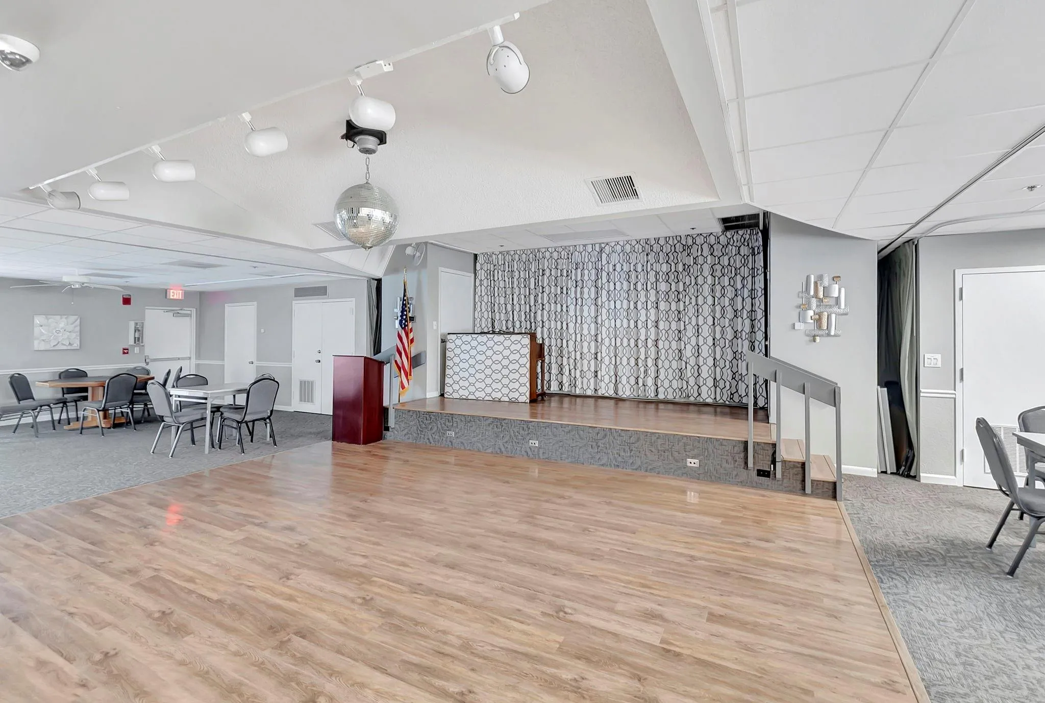 Photo 37