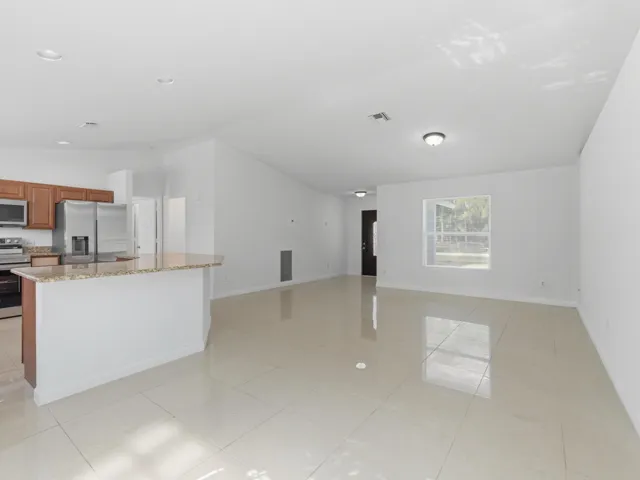Open Dining Kitchn Foyer Living