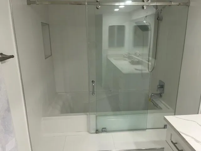 Master bathroom 1