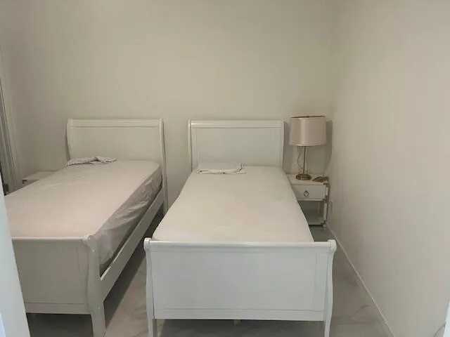 Master bedroom 2