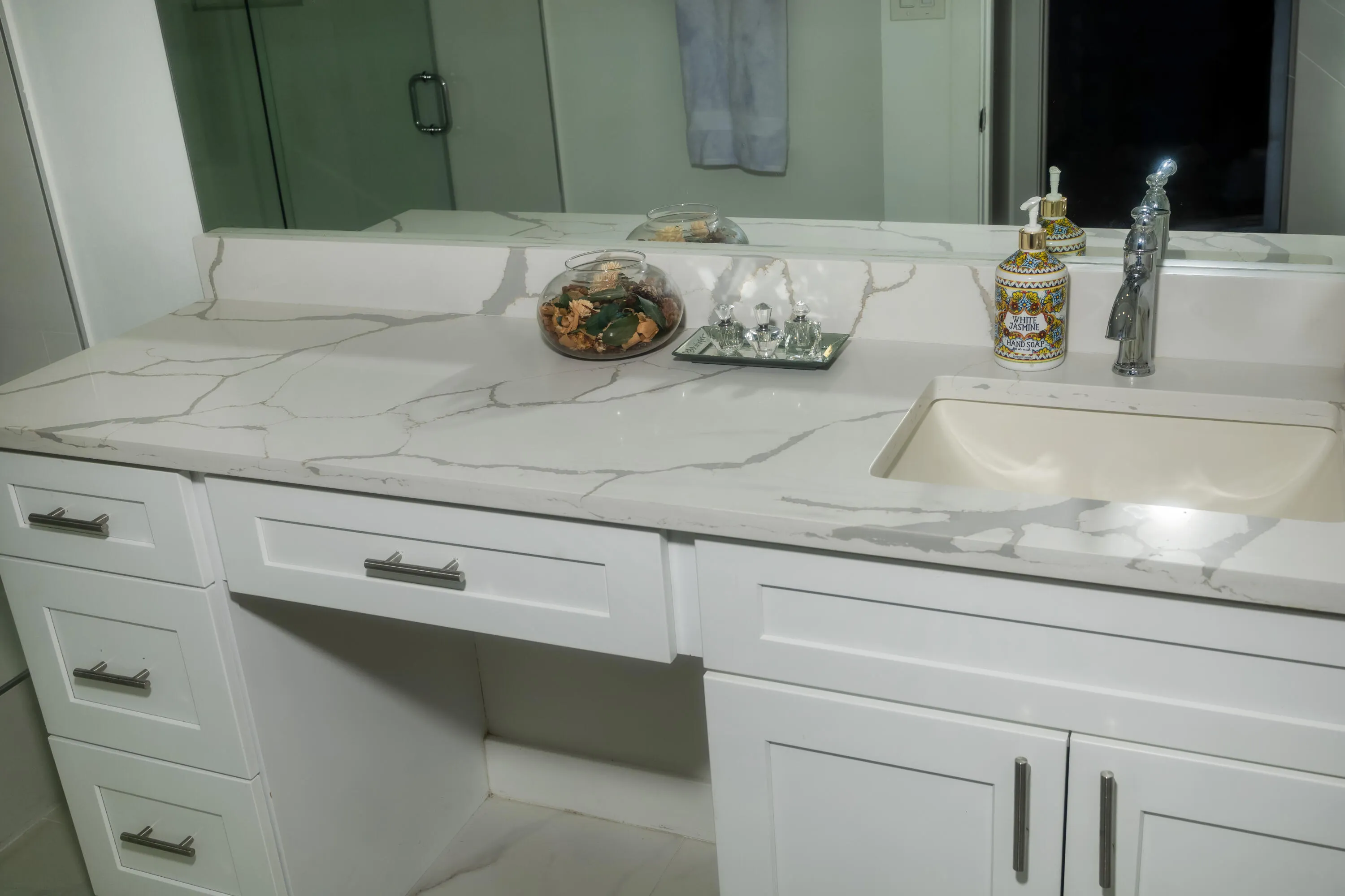 Master bathroom 1
