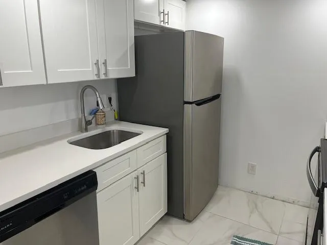 Kitchen cabinets