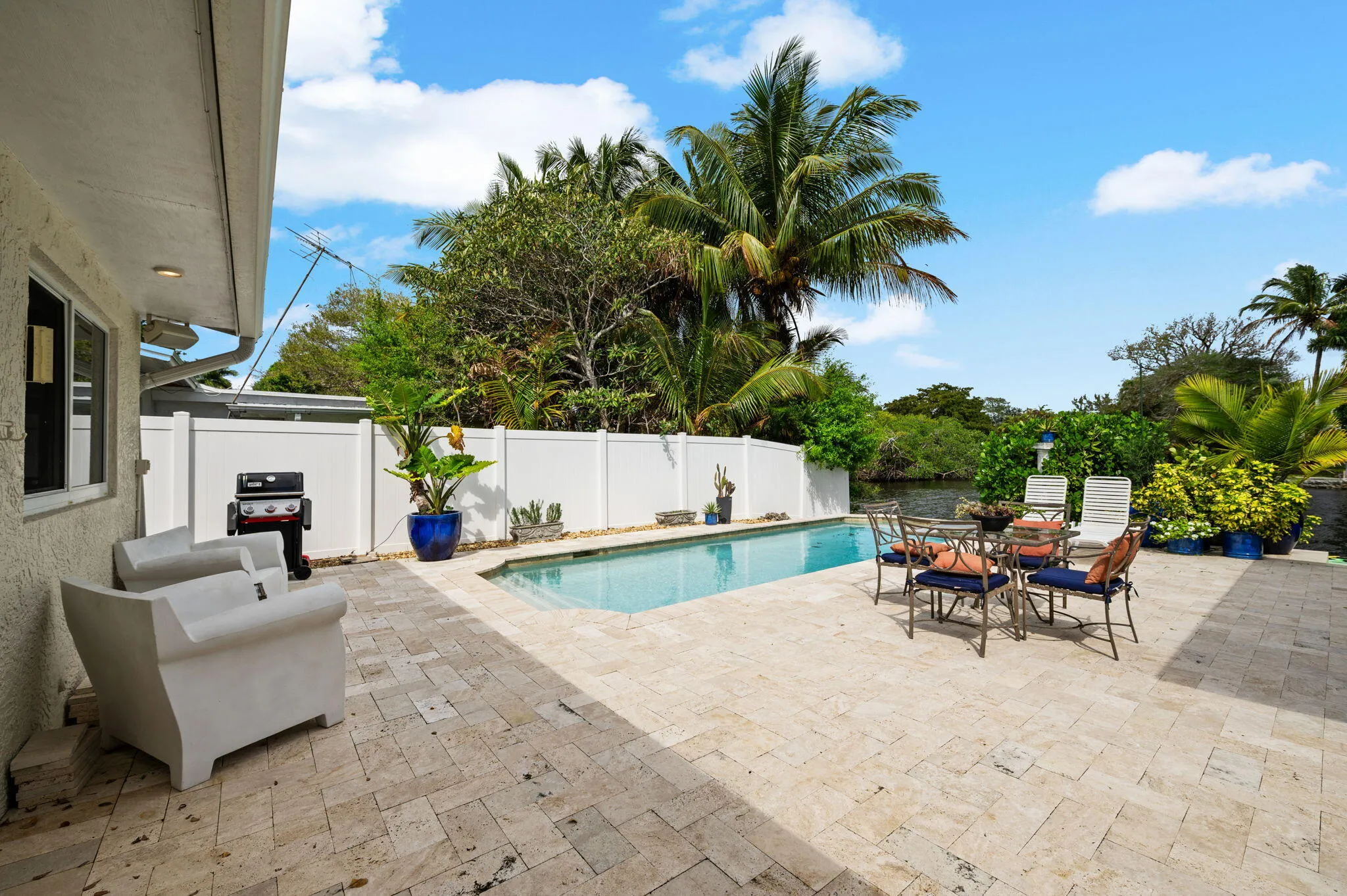 23-web-or-mls-349-ne-29th-st