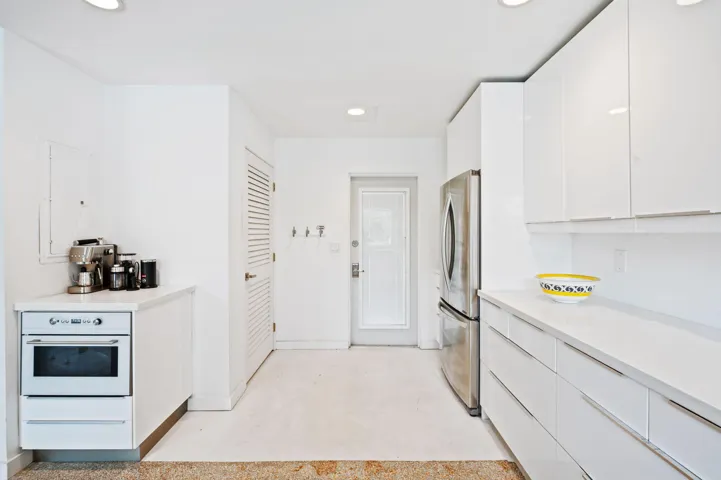 11-web-or-mls-349-ne-29th-st