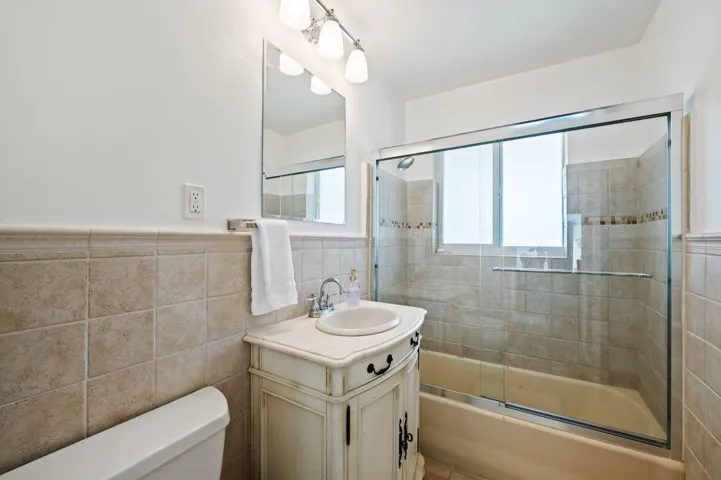 21-web-or-mls-349-ne-29th-st