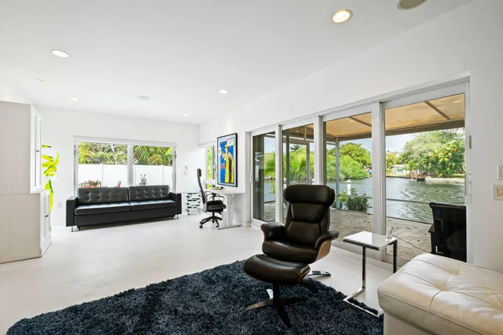 20-web-or-mls-349-ne-29th-st