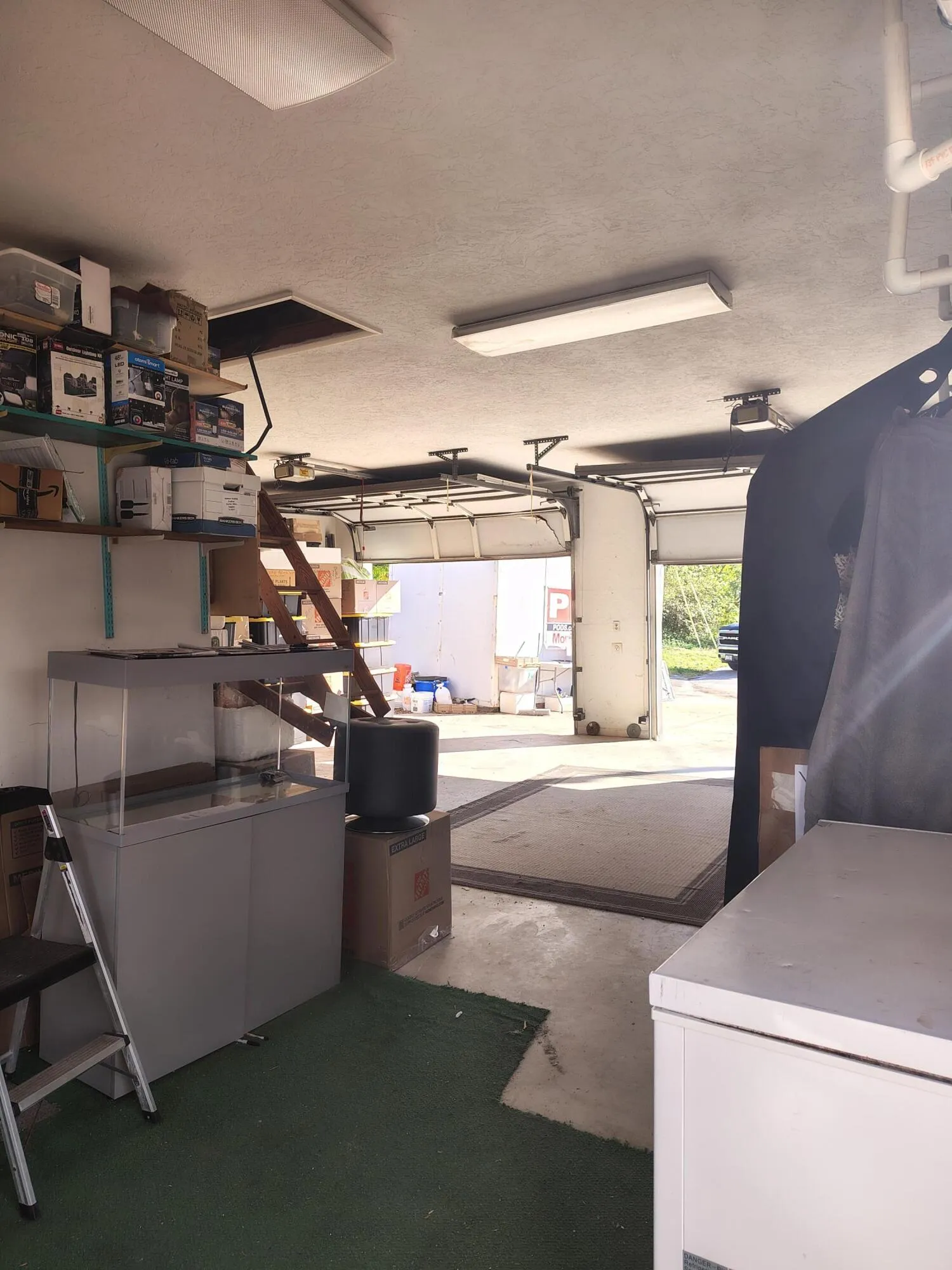 Garage 2