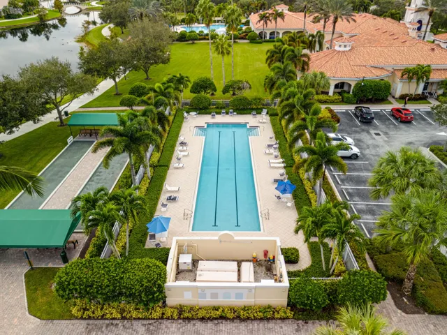 Lap pool