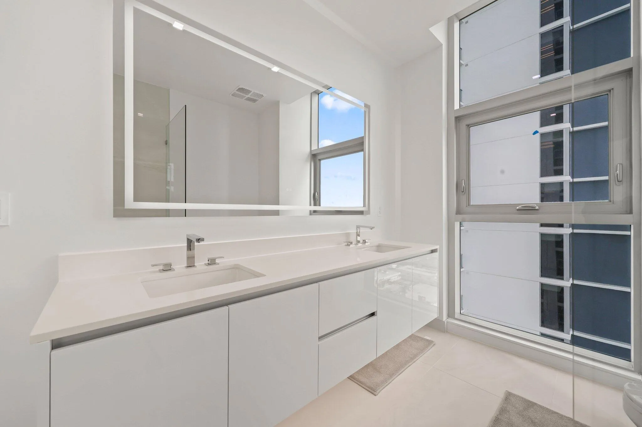 220 Lake Shore Drive - 51.jpg-SMALL
