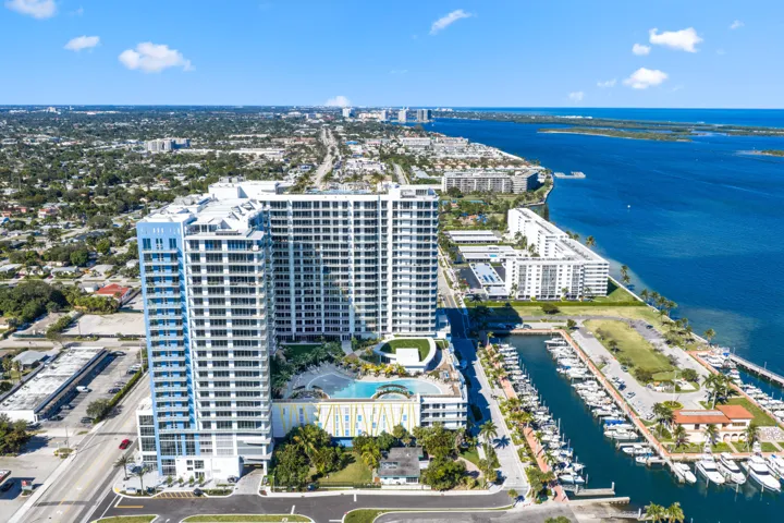 220 Lake Shore Drive - 96.JPG-FULL