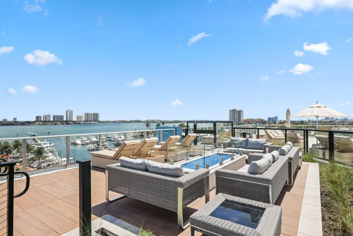 220 Lake Shore Drive - 66.JPG-SMALL
