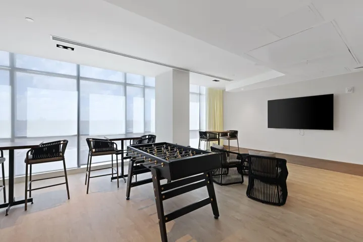 Nautilus 220/Game Room/5th Floor
