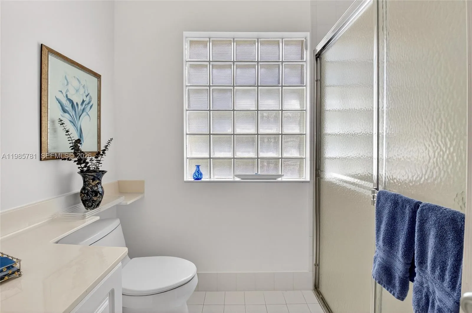 2nd bathroom