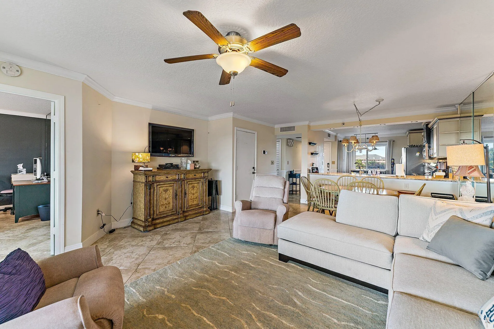 013-275PalmAveC402-Jupiter-FL-SMALL