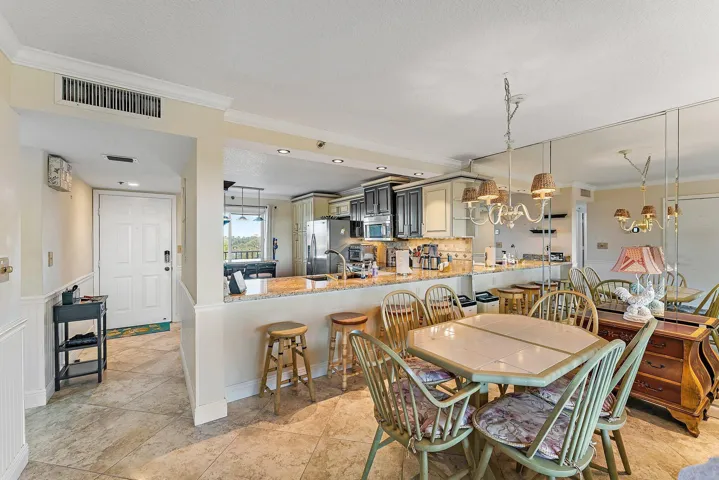 008-275PalmAveC402-Jupiter-FL-SMALL
