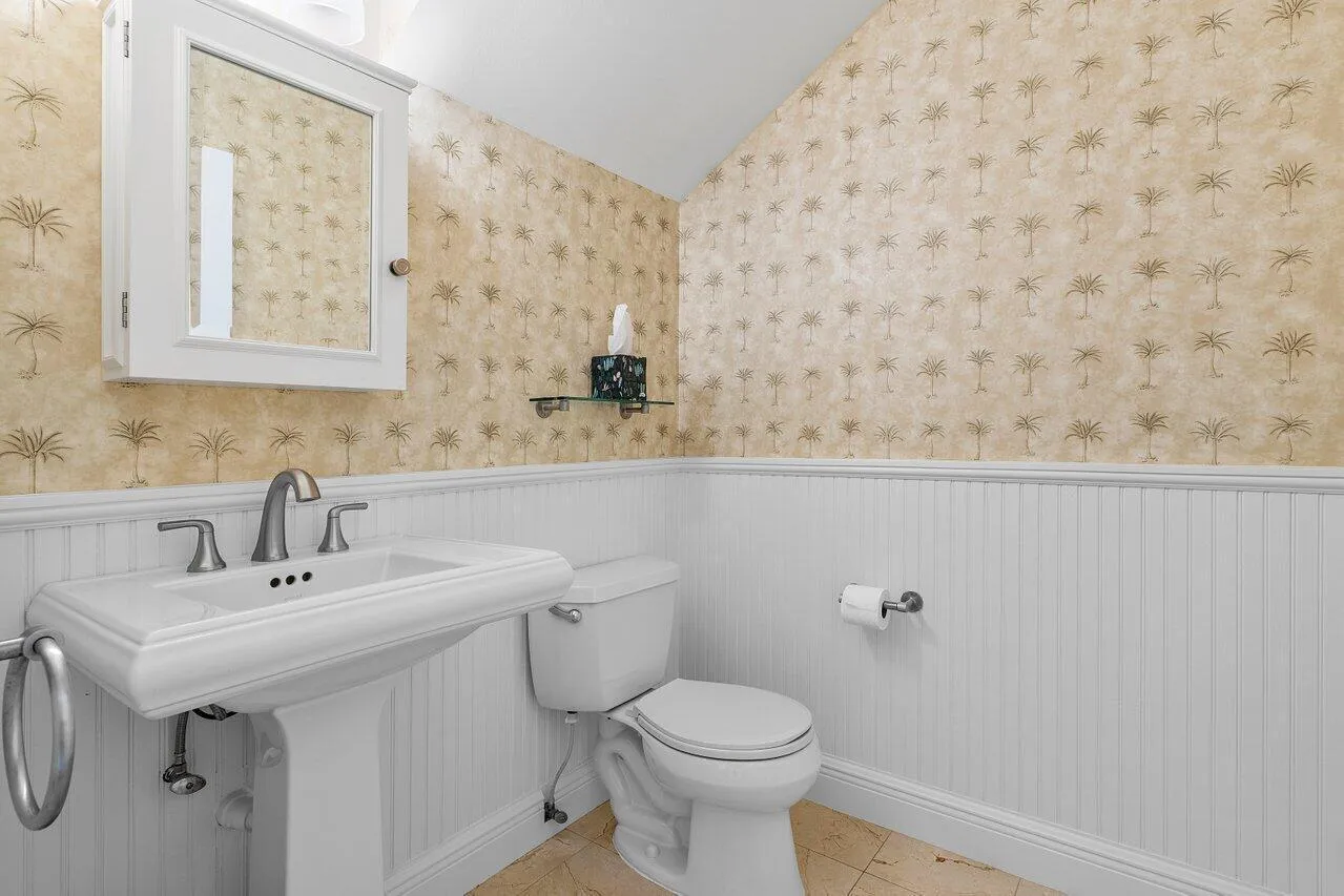 010-11842IslandLakesLane-BocaRaton-FL-33