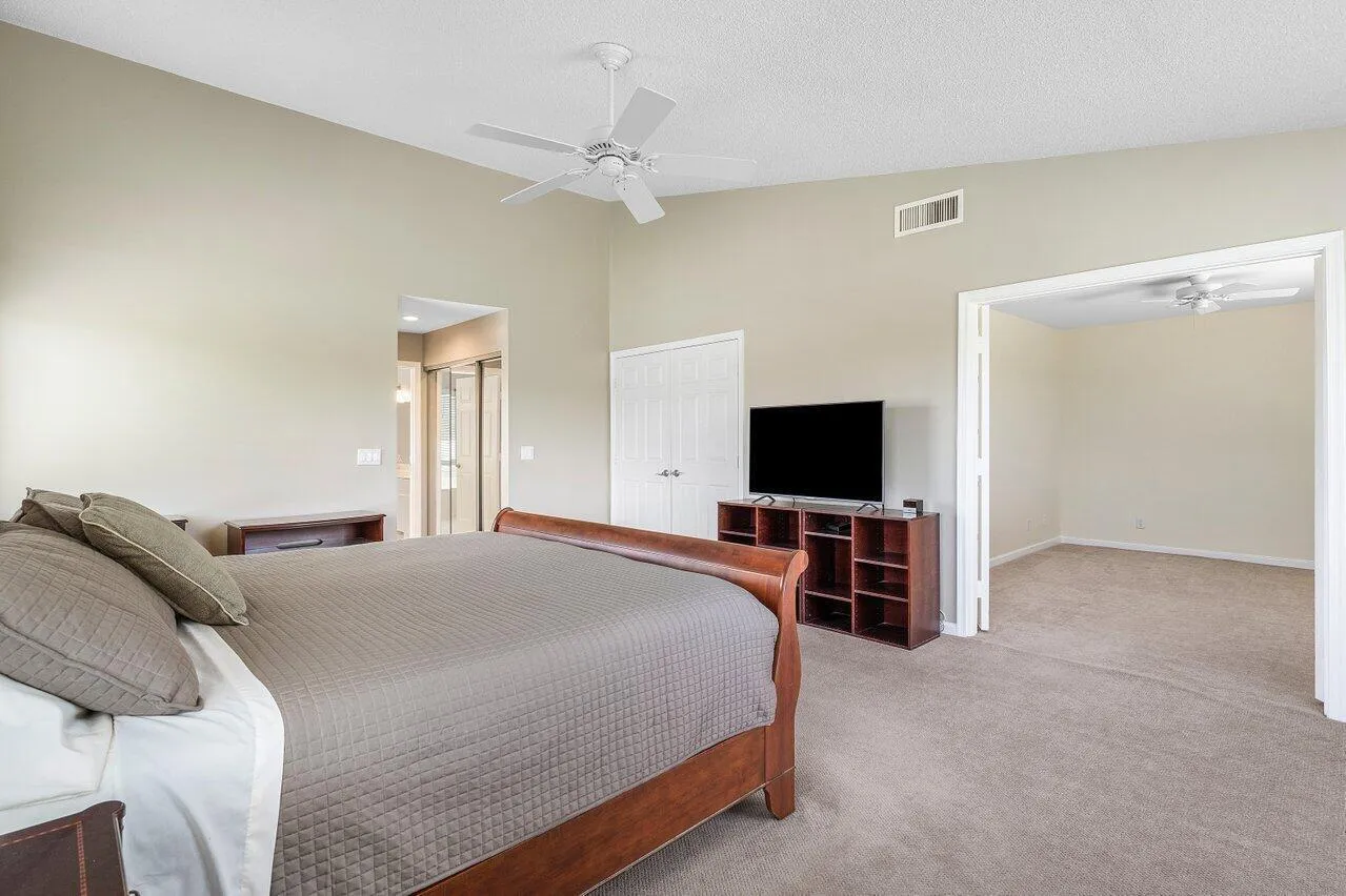 030-11842IslandLakesLane-BocaRaton-FL-33