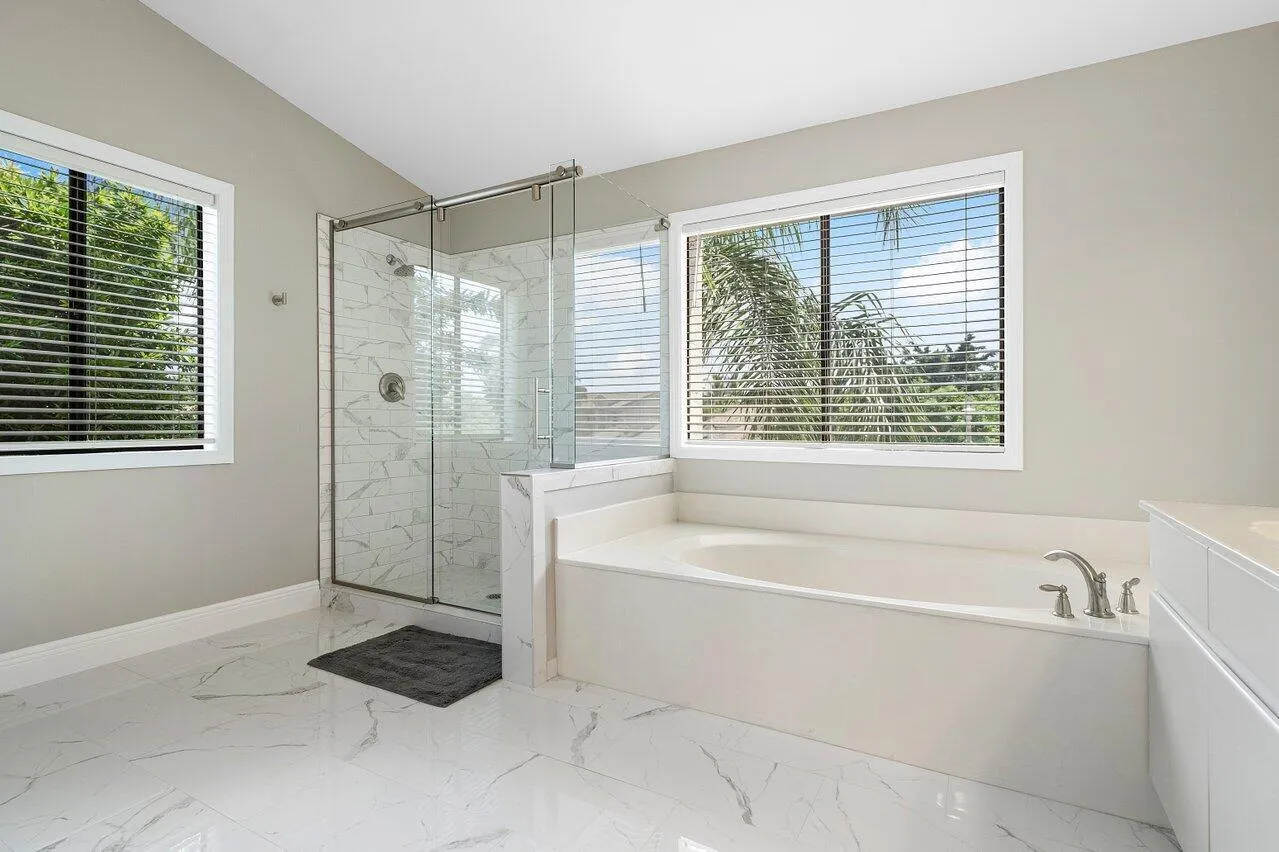 035-11842IslandLakesLane-BocaRaton-FL-33