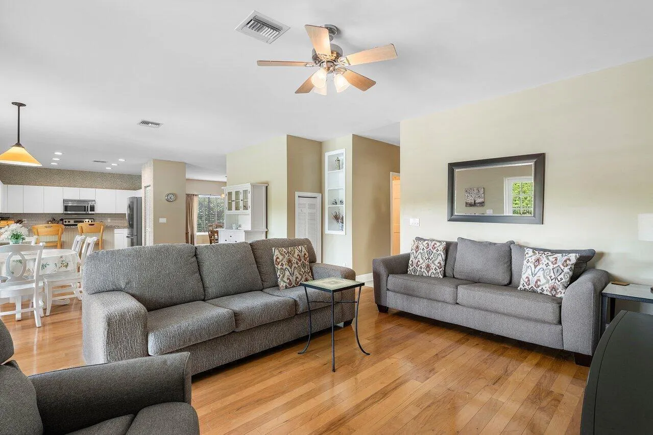 022-11842IslandLakesLane-BocaRaton-FL-33