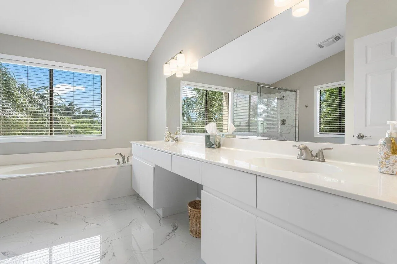 034-11842IslandLakesLane-BocaRaton-FL-33