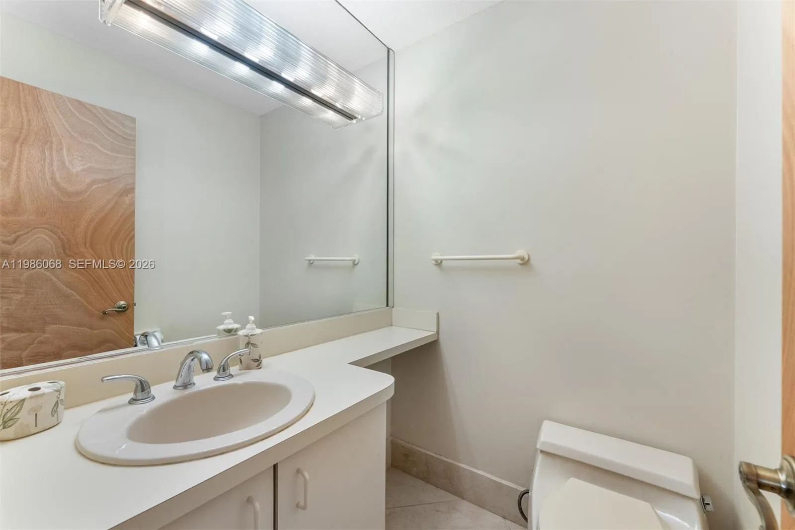 1/2 bath