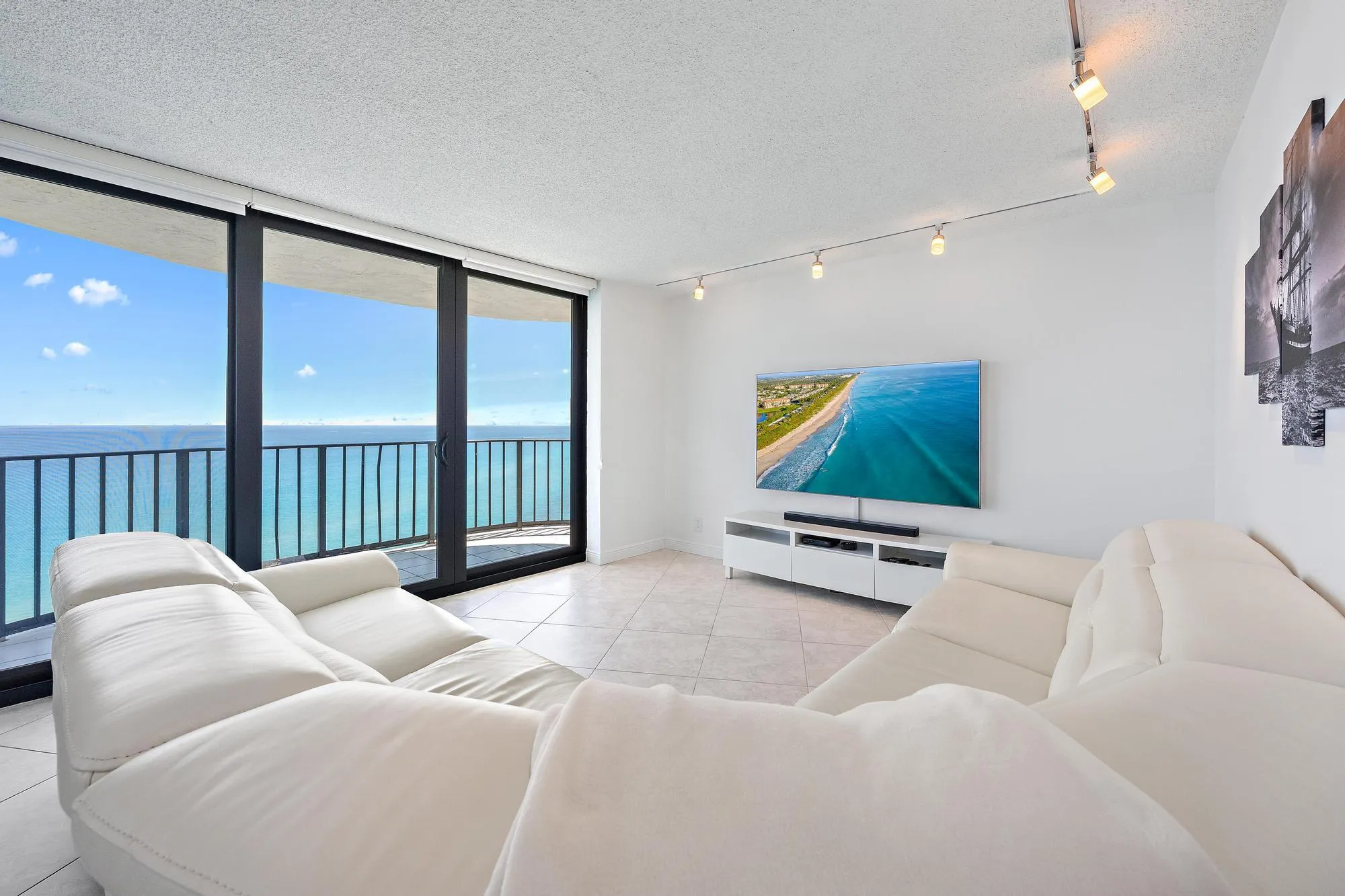 Enjoy watching TV and seeing the boats go by from your living room.
