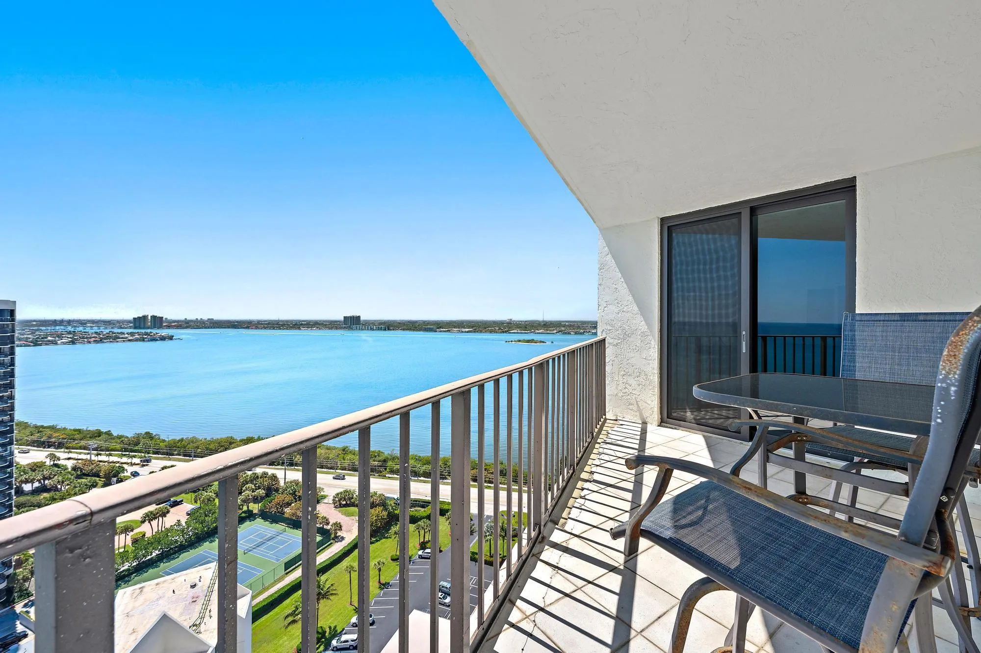 South views with tremendous natural light and sunset views over the Intracoastal Waterway.