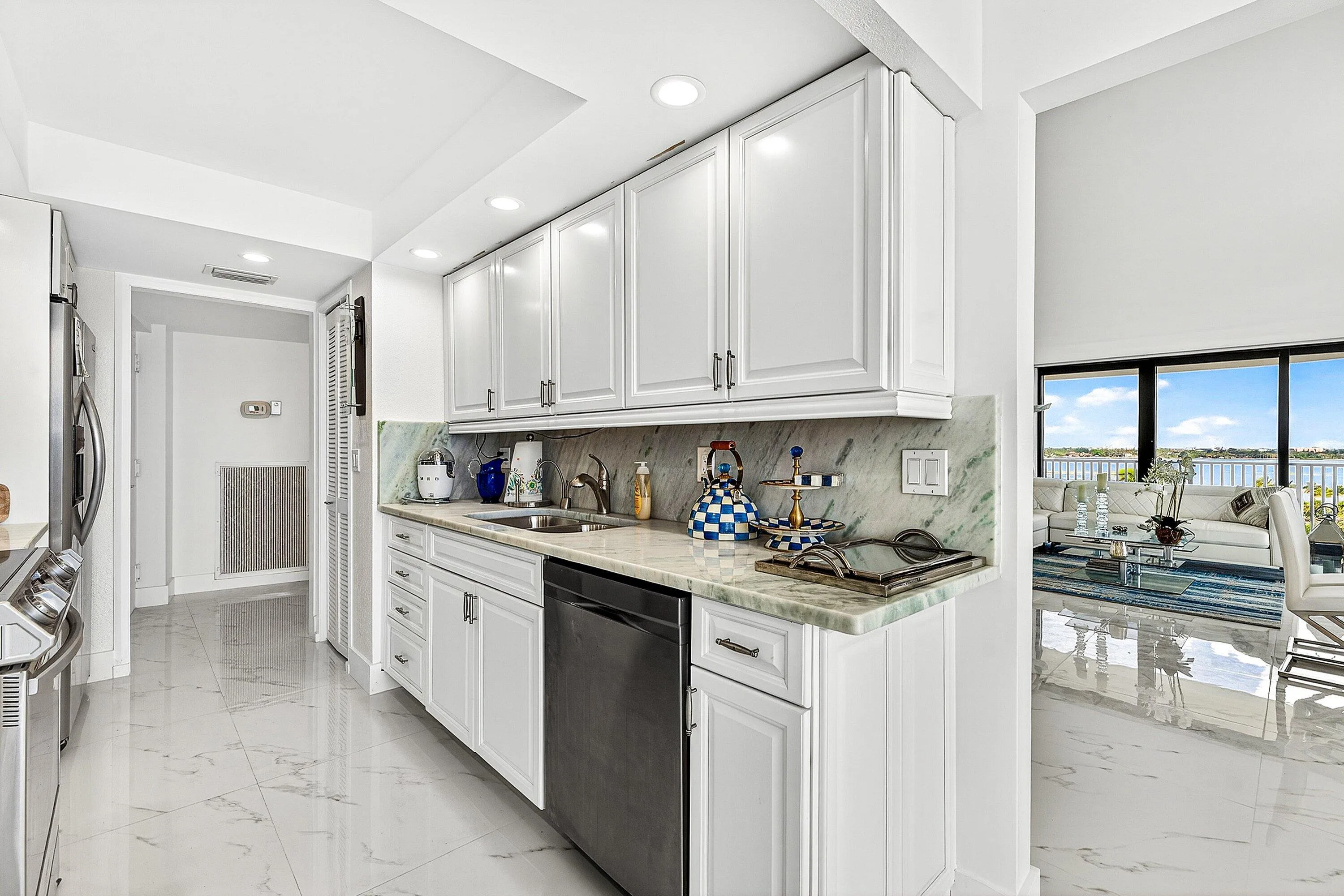 011-3360SouthOceanBoulevard-6C-PalmBeach