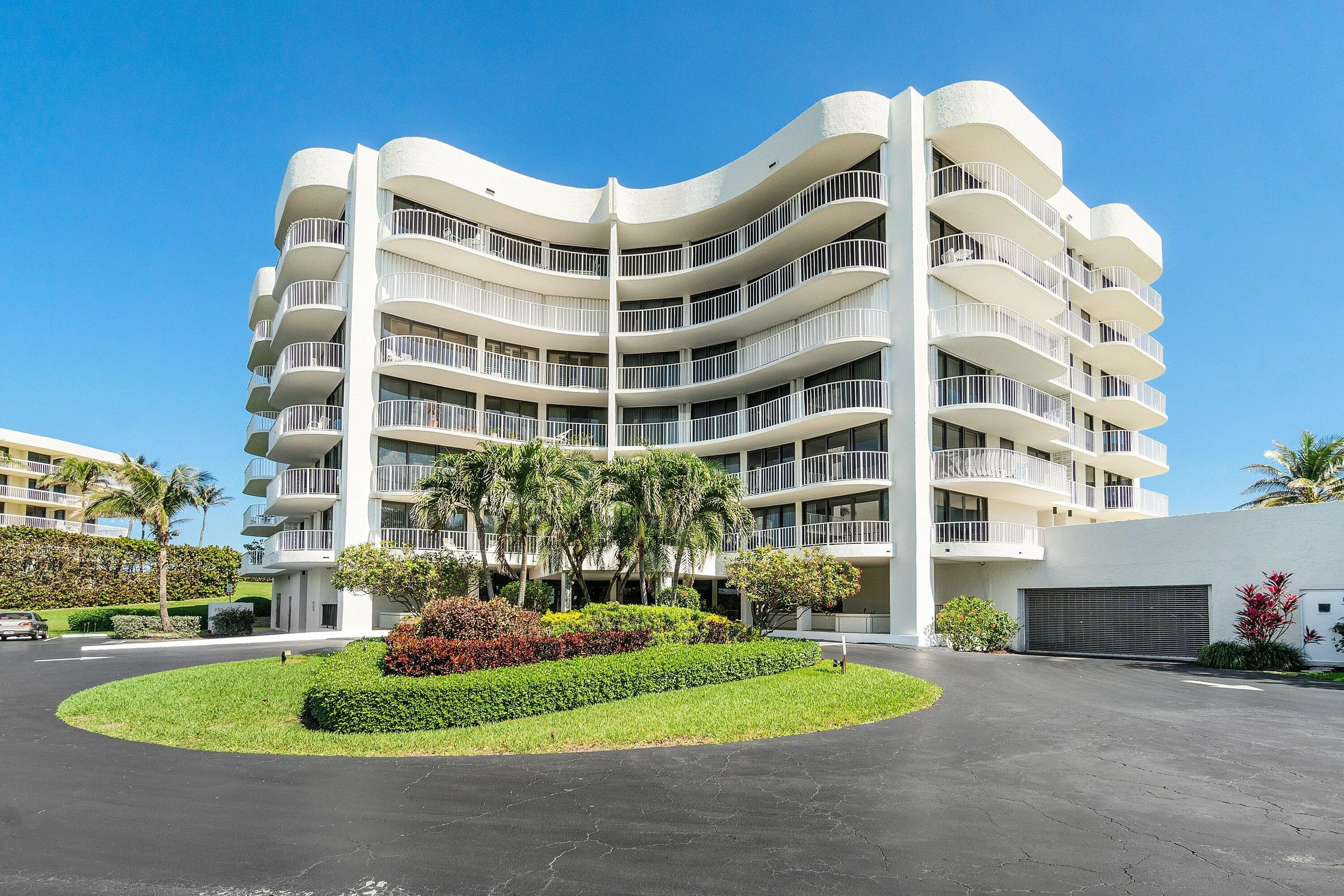 002-3360SouthOceanBoulevard-6C-PalmBeach