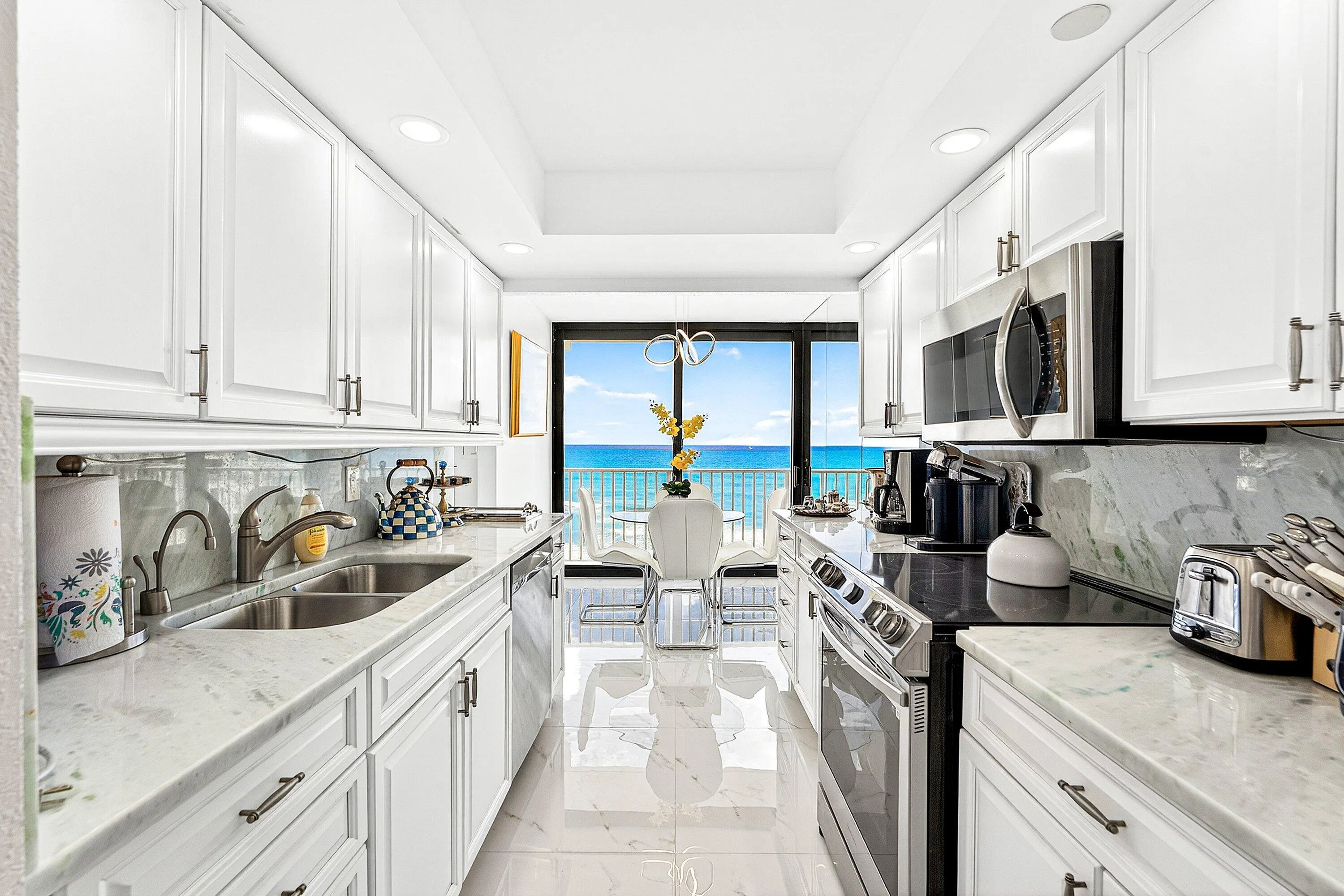006-3360SouthOceanBoulevard-6C-PalmBeach
