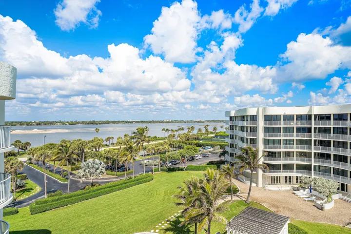 034-3360SouthOceanBoulevard-6C-PalmBeach