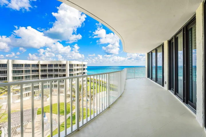 032-3360SouthOceanBoulevard-6C-PalmBeach
