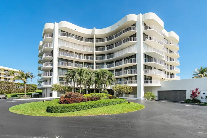 002-3360SouthOceanBoulevard-6C-PalmBeach