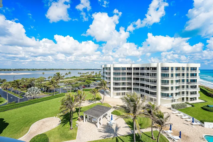 030-3360SouthOceanBoulevard-6C-PalmBeach