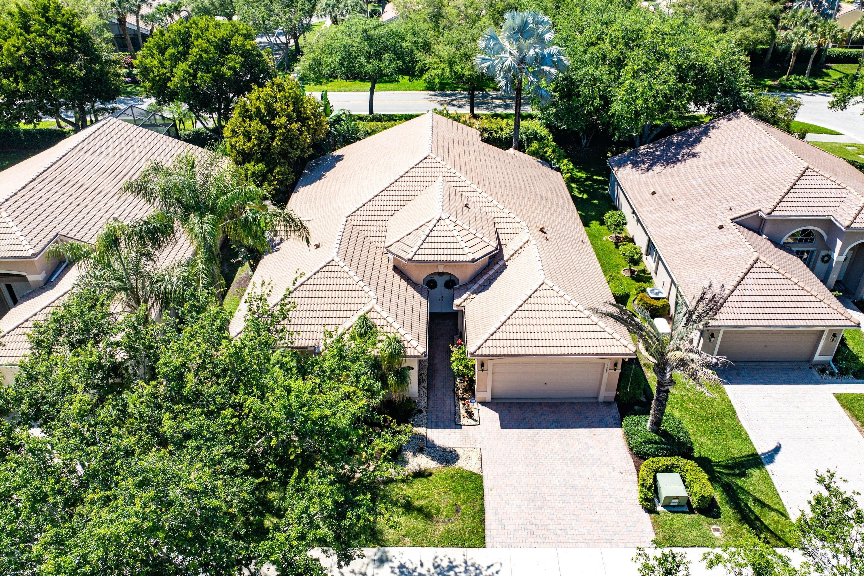 035-13587BarcelonaLakeCircle-DelrayBeach