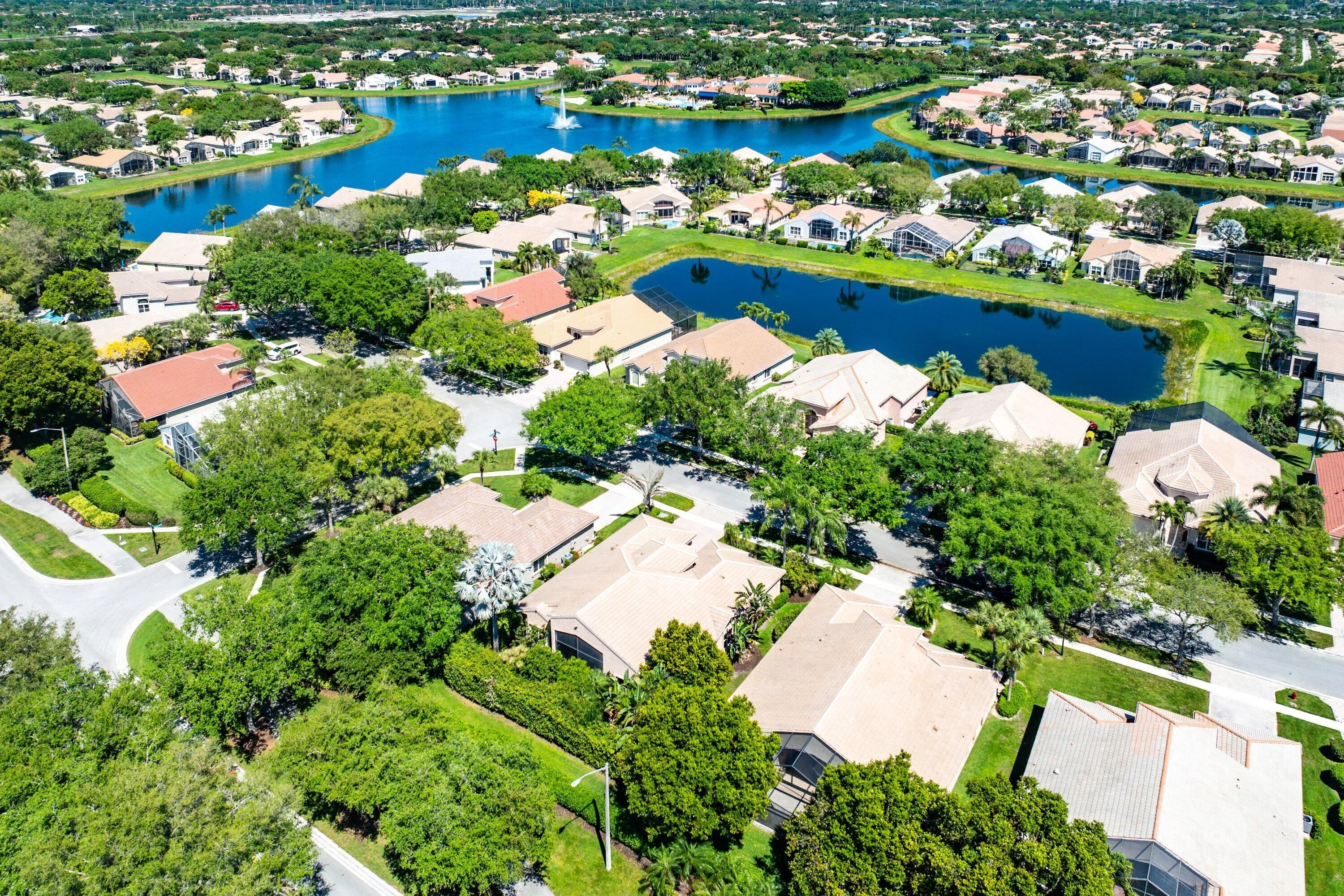 055-13587BarcelonaLakeCircle-DelrayBeach