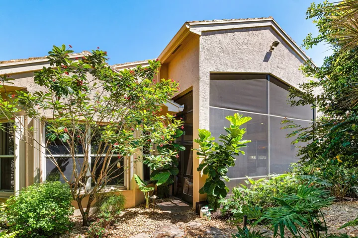 029-13587BarcelonaLakeCircle-DelrayBeach