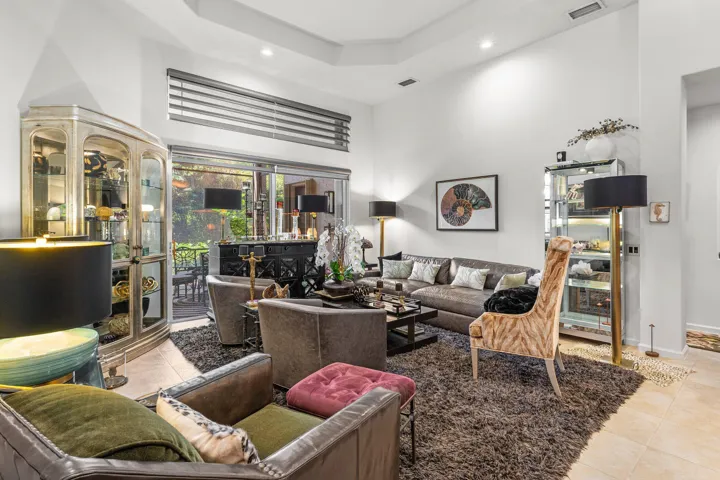 006-13587BarcelonaLakeCircle-DelrayBeach