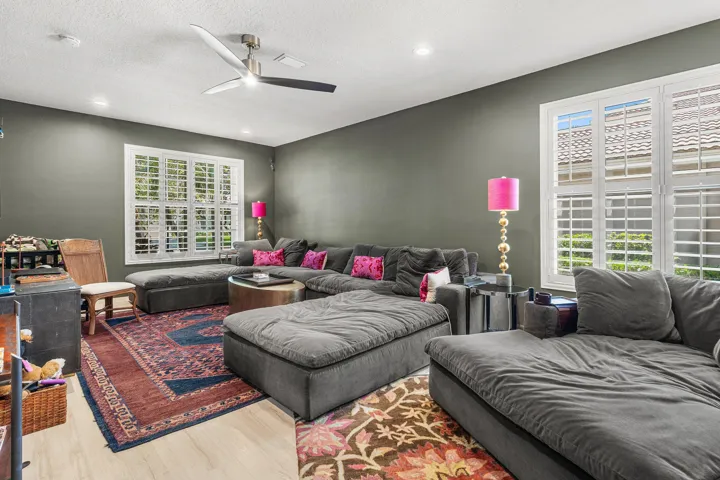 018-13587BarcelonaLakeCircle-DelrayBeach