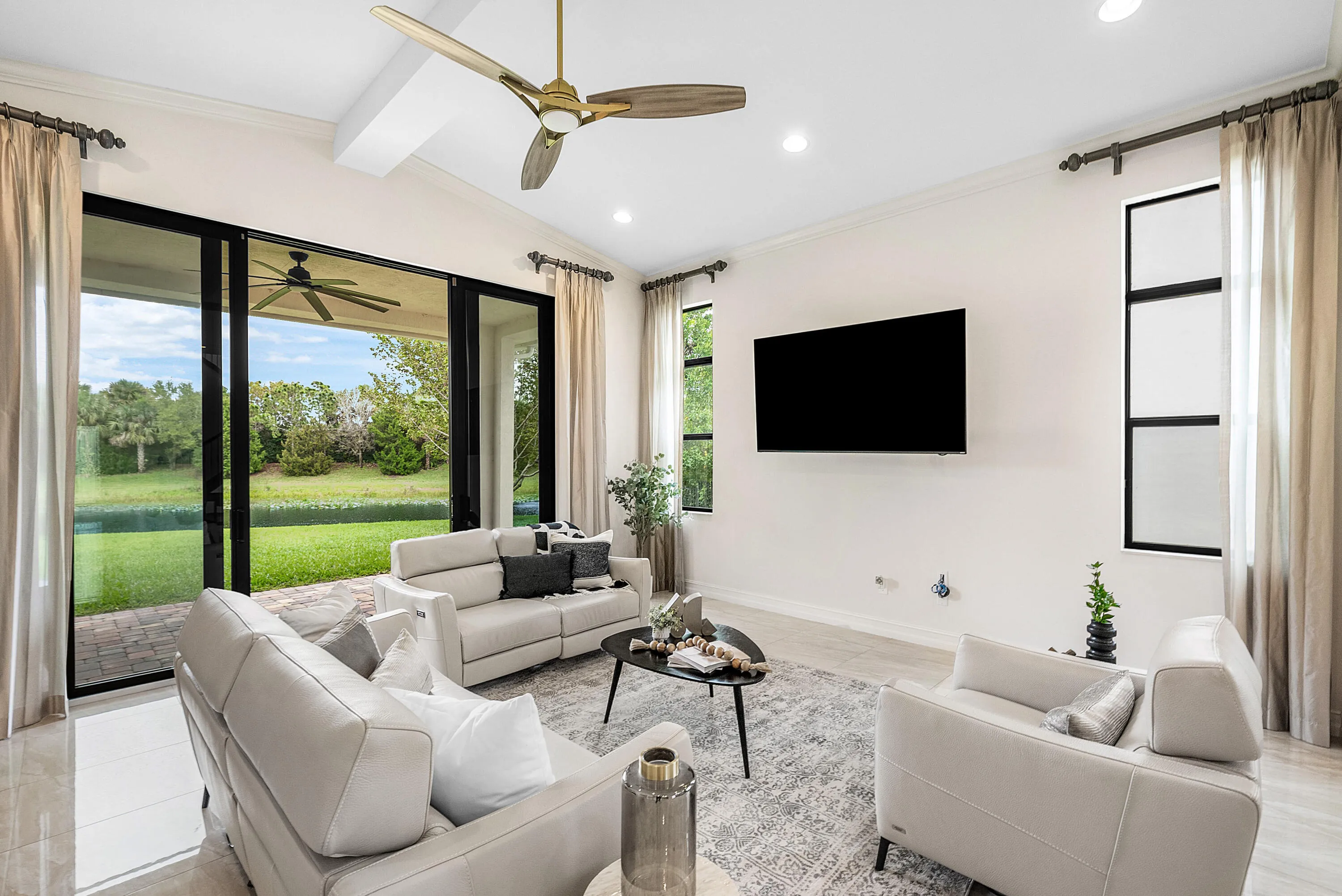 026-9091GrandPrixLane-BoyntonBeach-FL-33