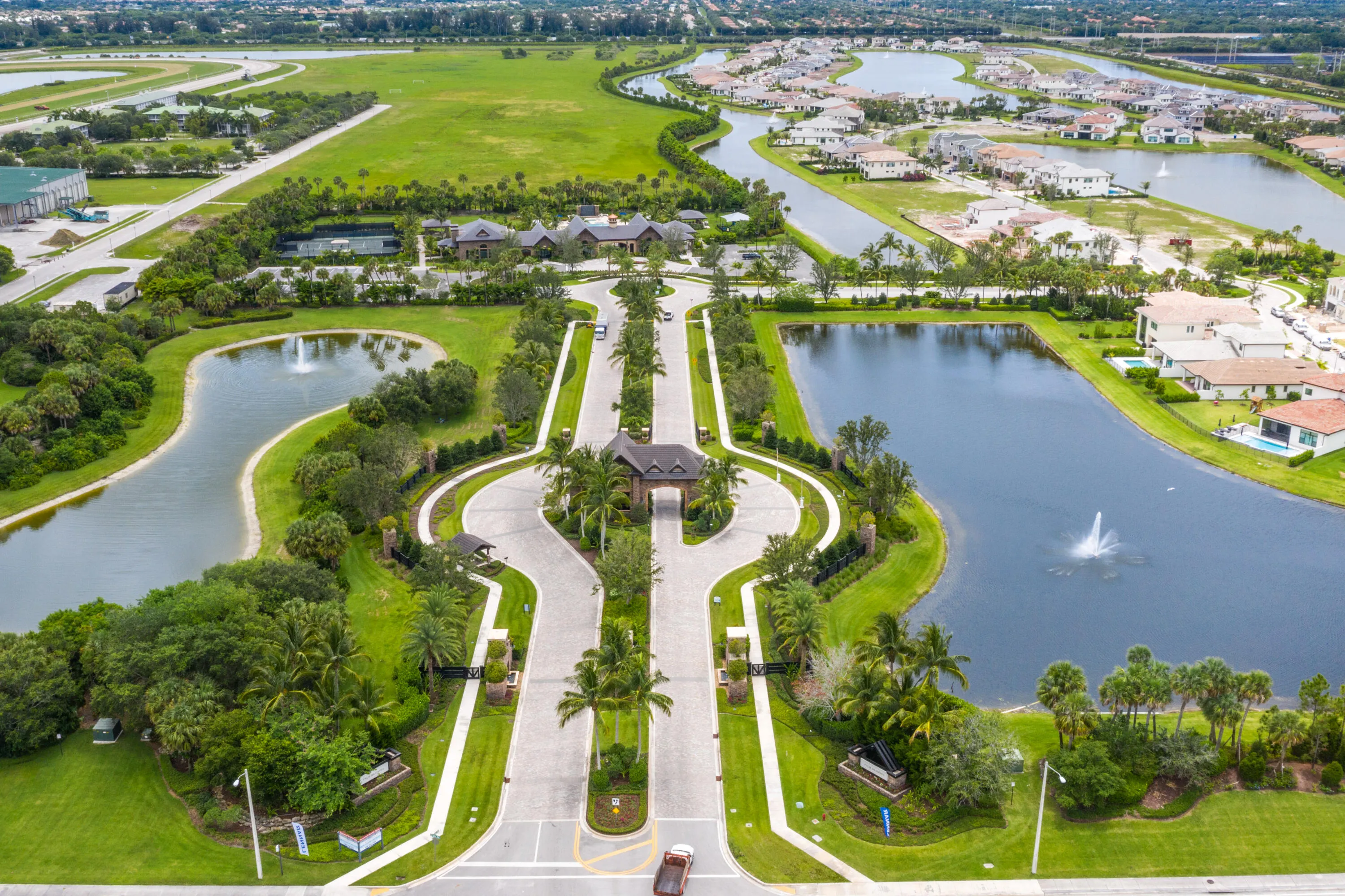 070-9091GrandPrixLane-BoyntonBeach-FL-33