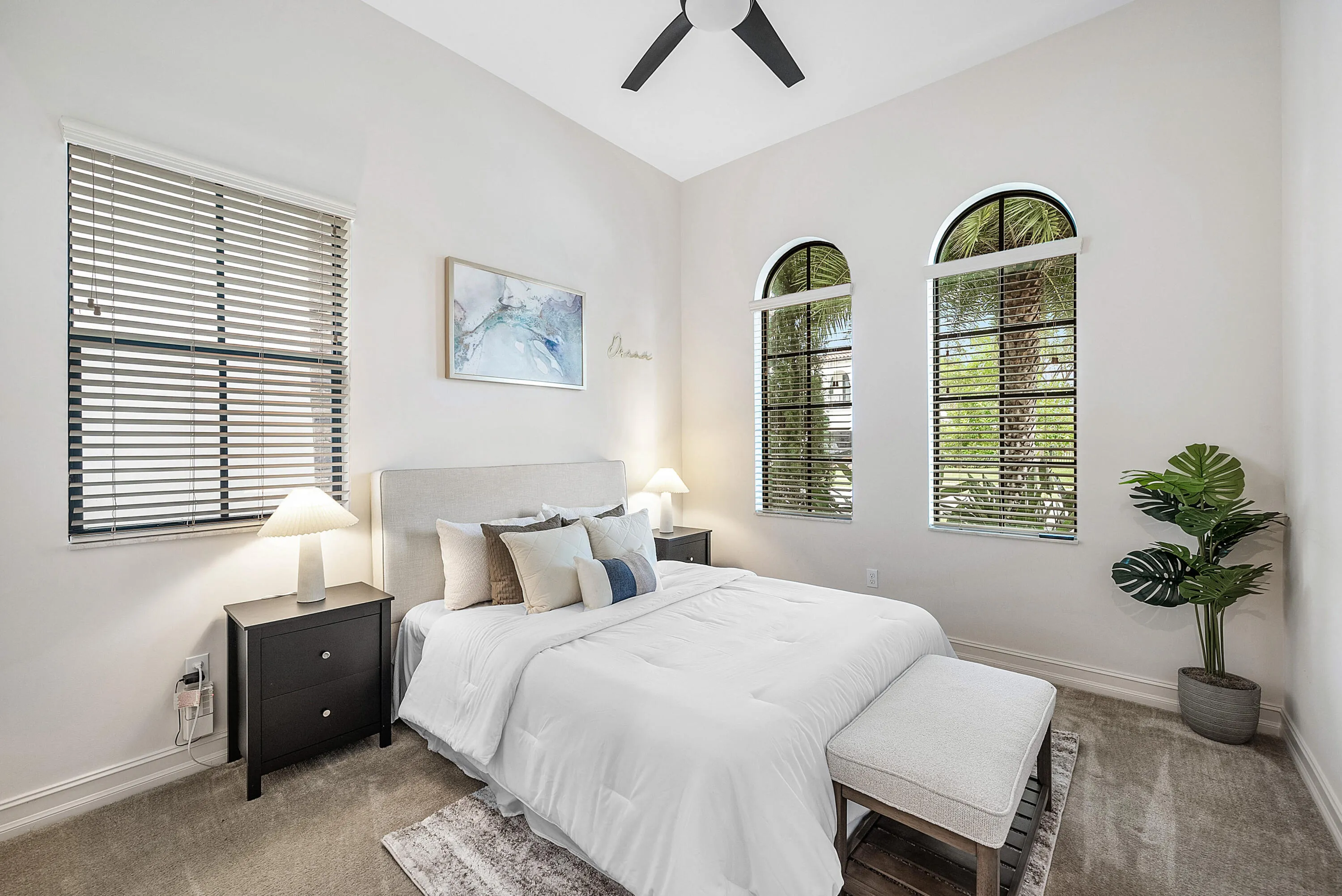 Bedroom Downstaris w/ Private Bathroom