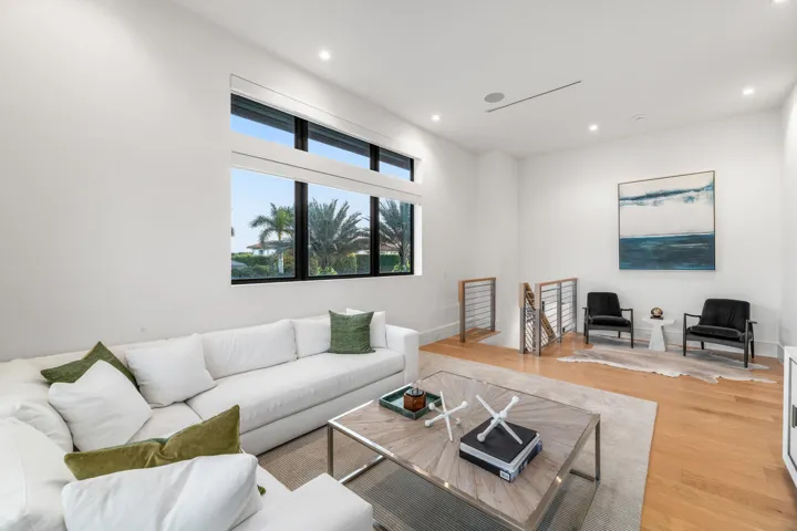 Upstairs Living room 2