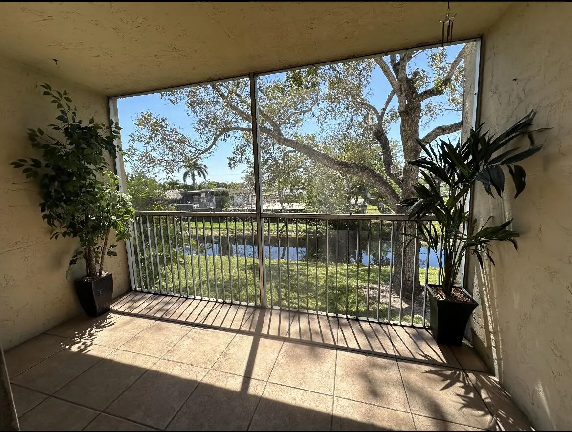 Screened In Patio