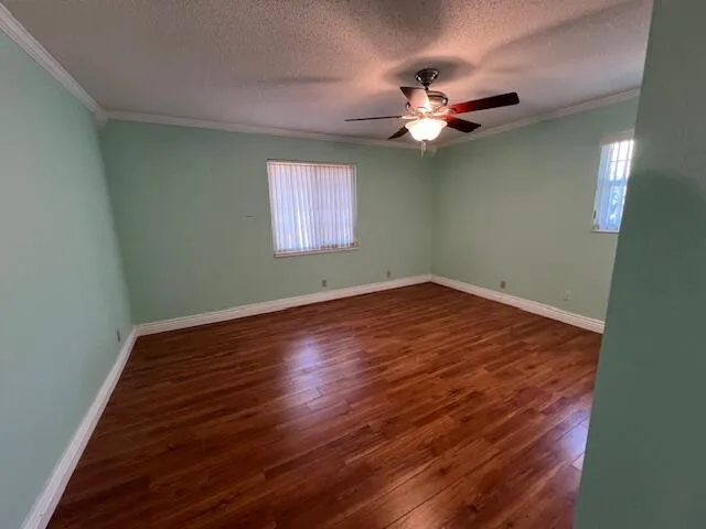 414p